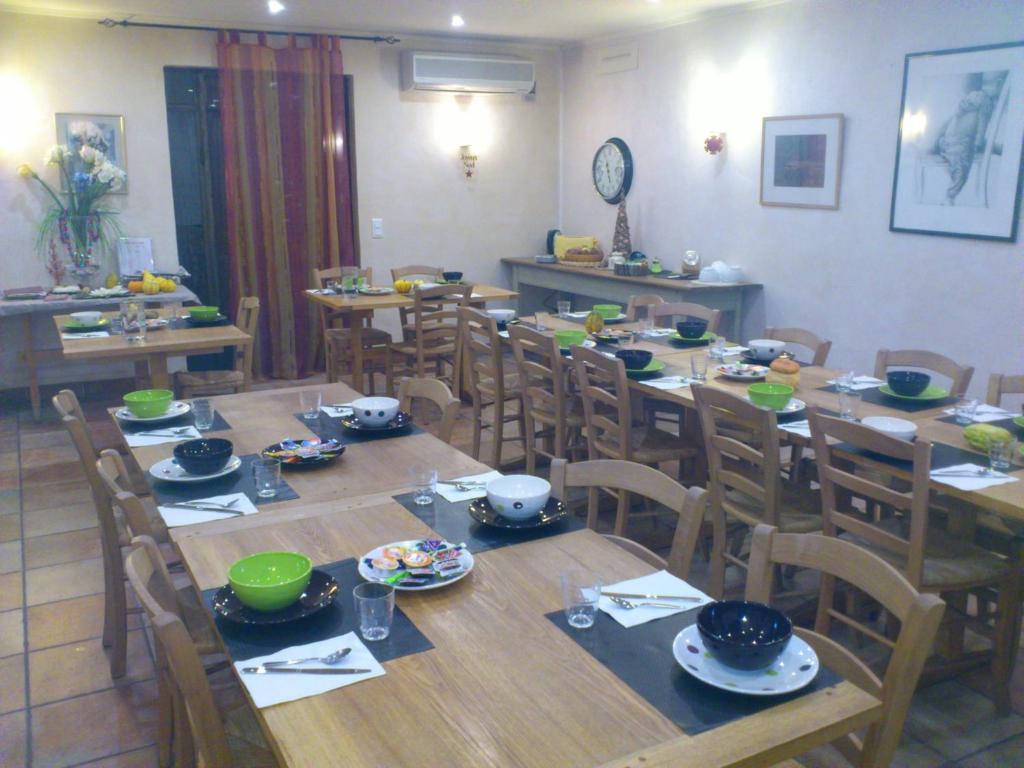Hotel Le Relais Du Luberon Maubec Kültér fotó