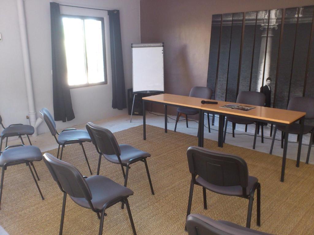 Hotel Le Relais Du Luberon Maubec Kültér fotó